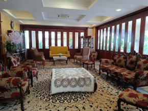 Omar Little Palace - 4 Bedroom Homestay Seremban